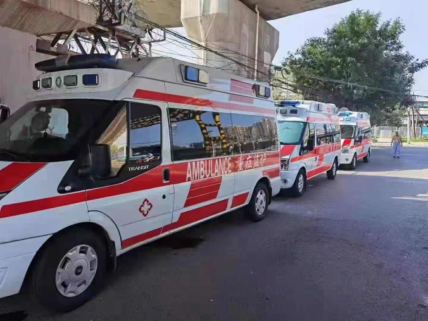 华亭市救护车出租